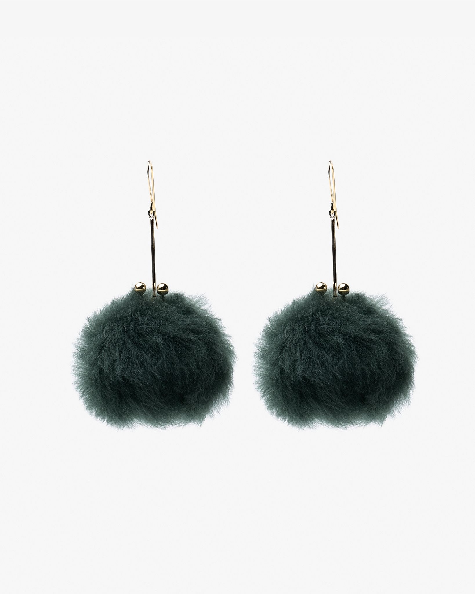 Motchiri Fluffy Lamb Fur Drop Earring