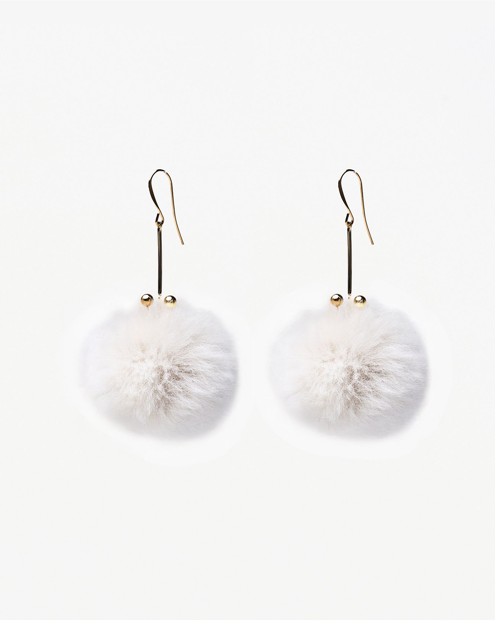 Motchiri Fluffy Lamb Fur Drop Earring