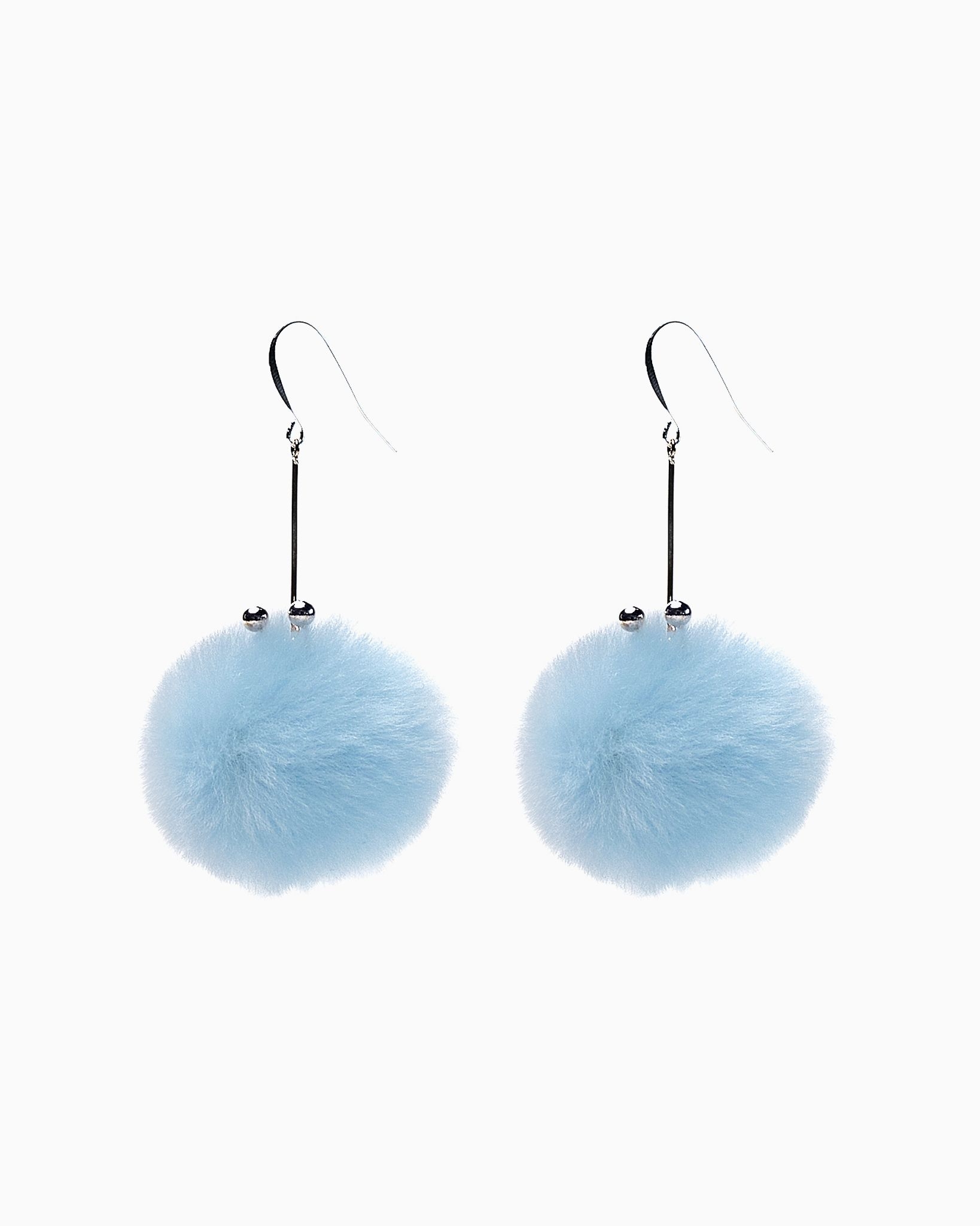 Motchiri Fluffy Lamb Fur Drop Earring