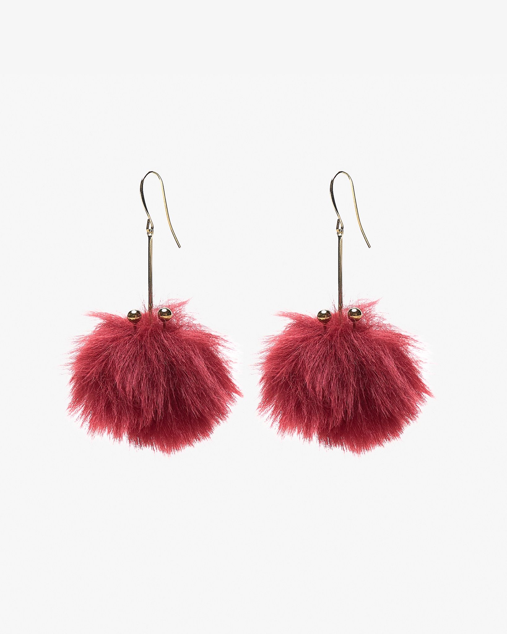 Motchiri Fluffy Drop Earring