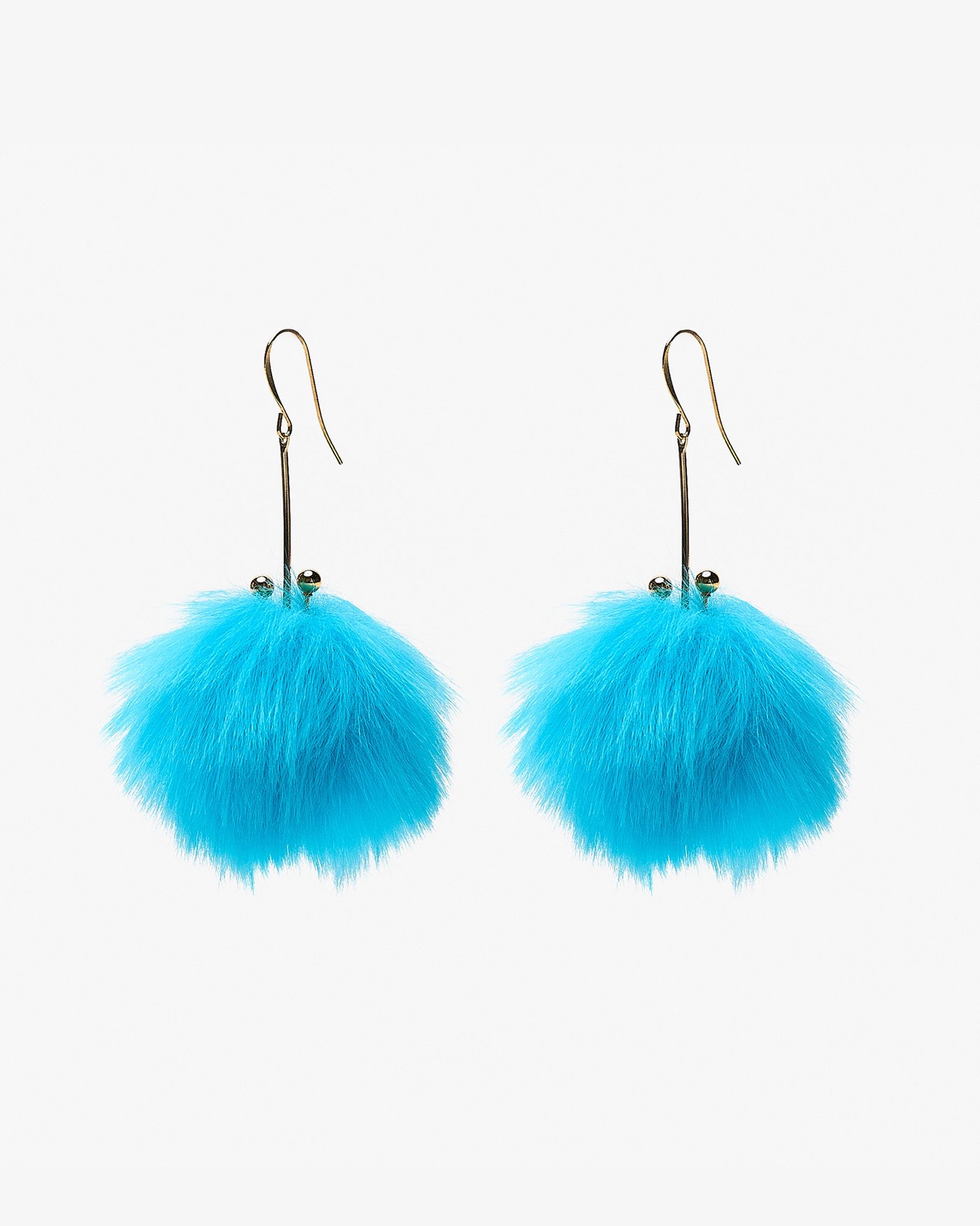 Motchiri Fluffy Drop Earring