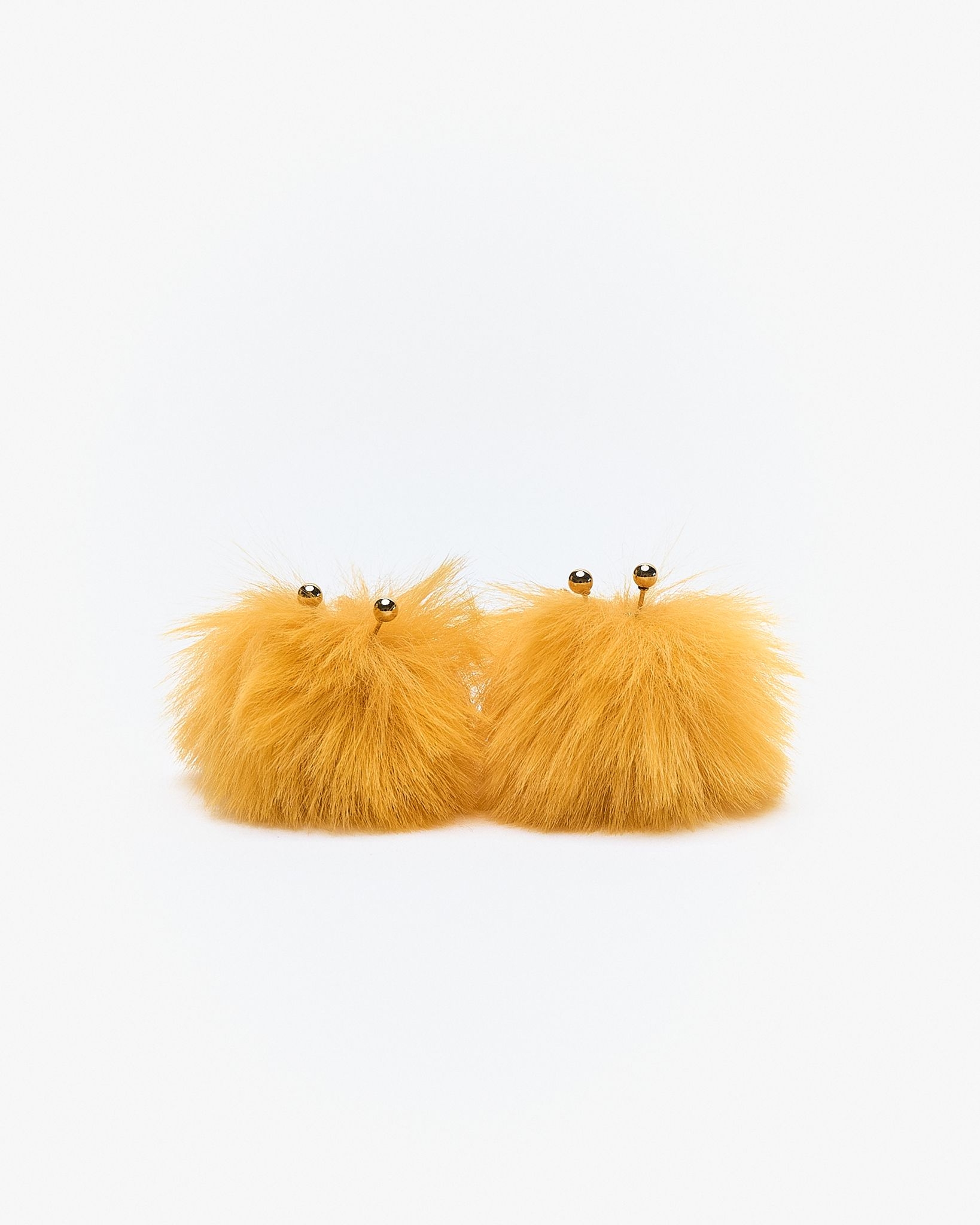 Motchiri Fluffy Drop Earring