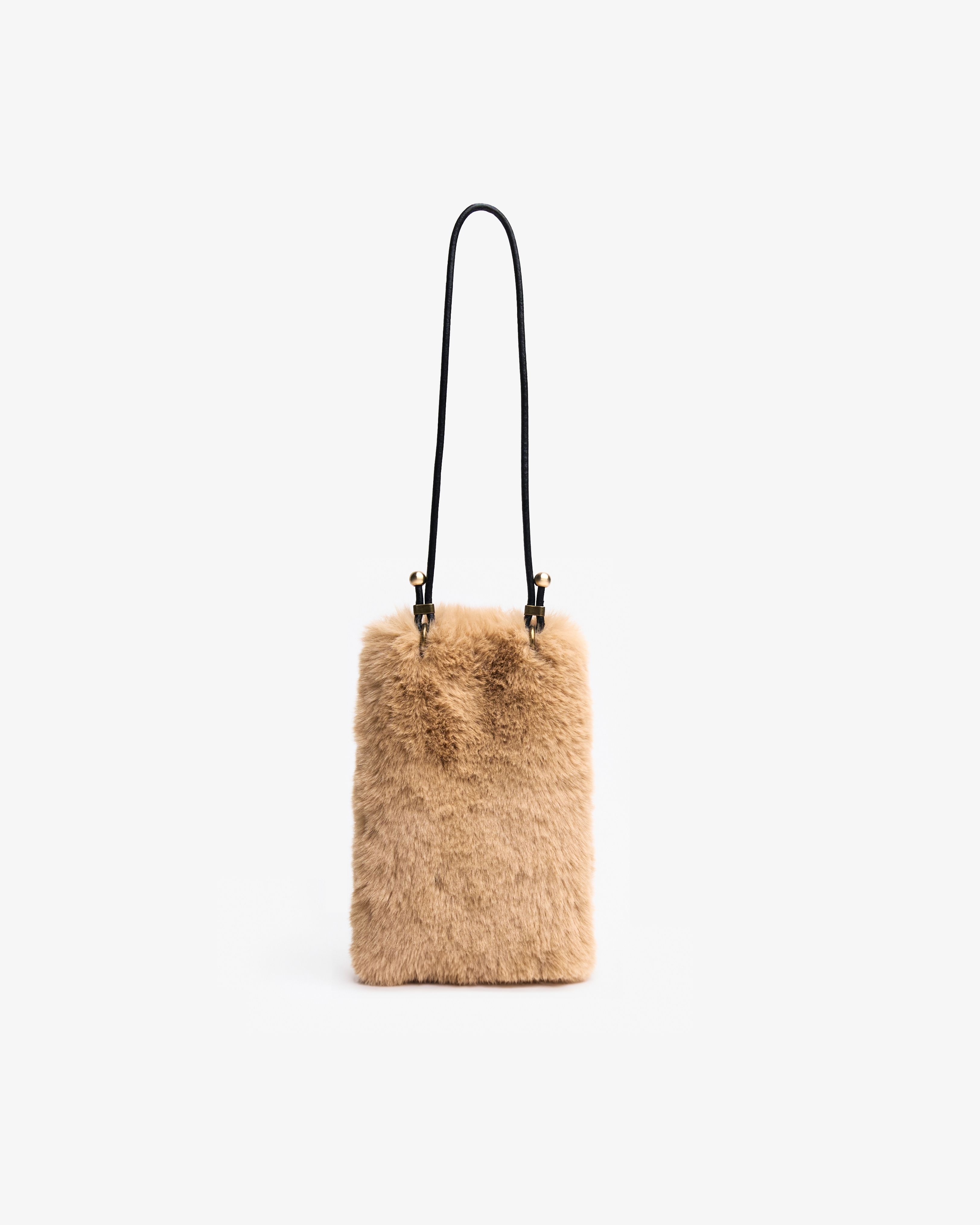 Motchiri Fluffy Shoulder Phone Bag