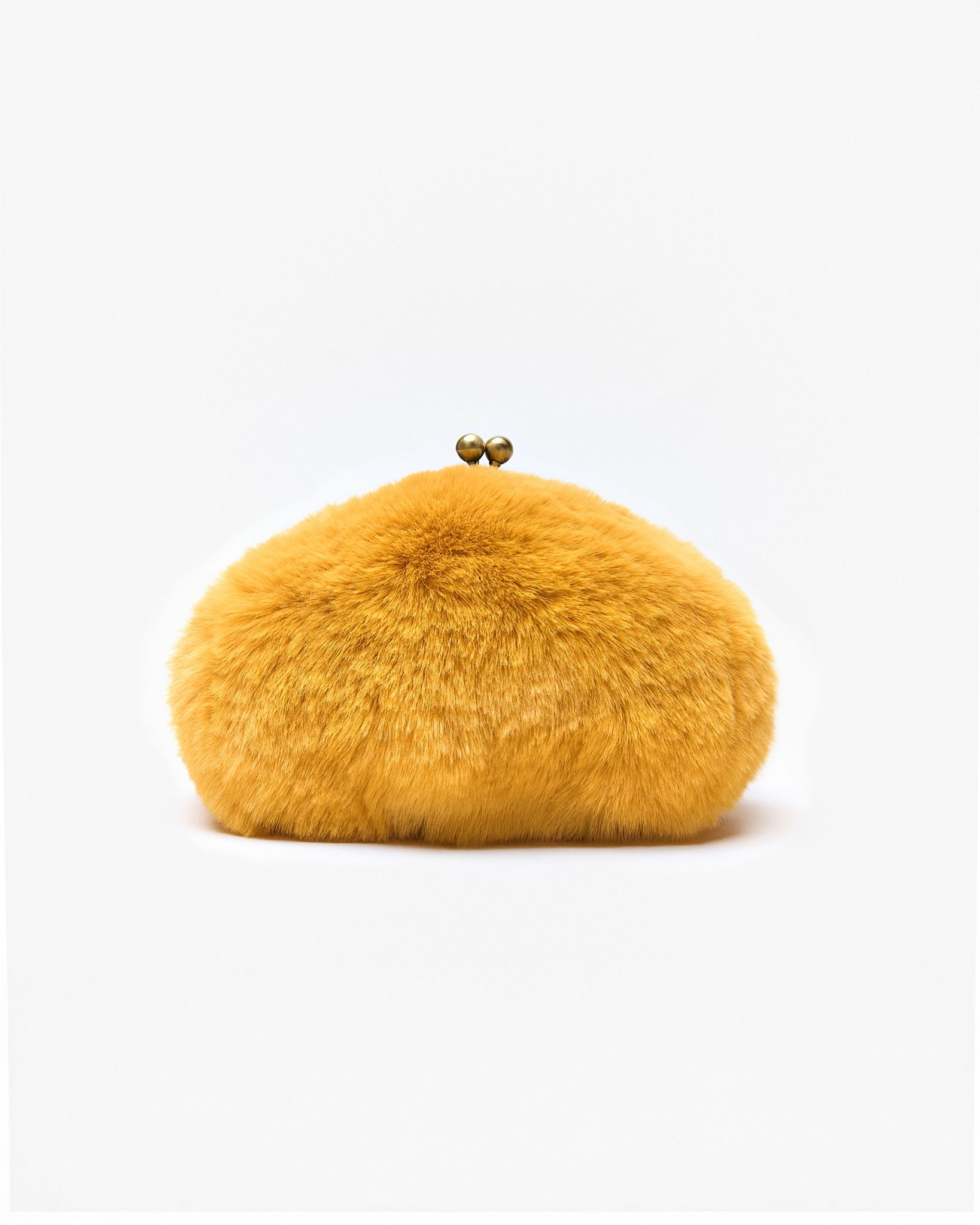 Motchiri Round Fluffy Medium Mini Bag