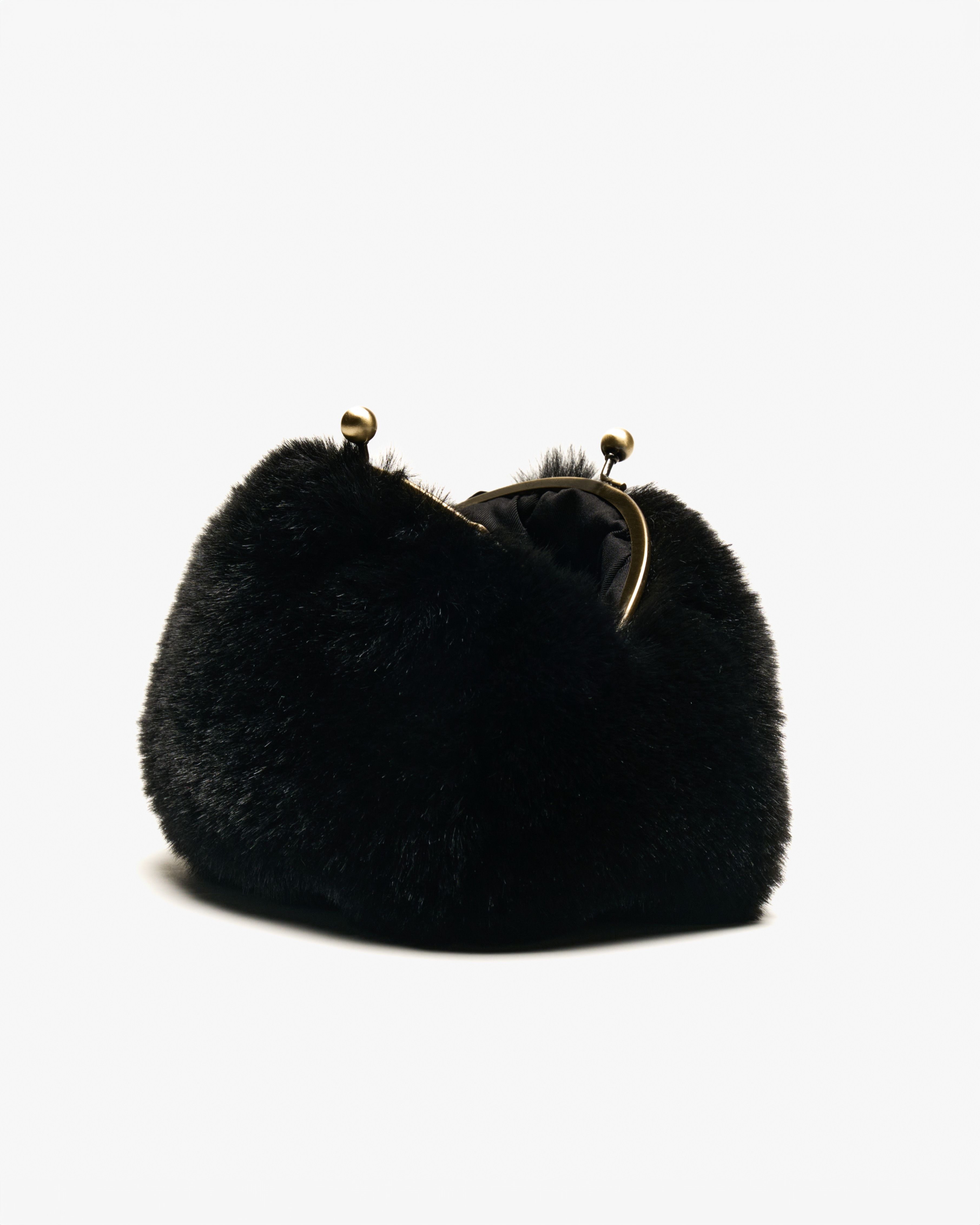Motchiri Round Fluffy Medium Mini Bag